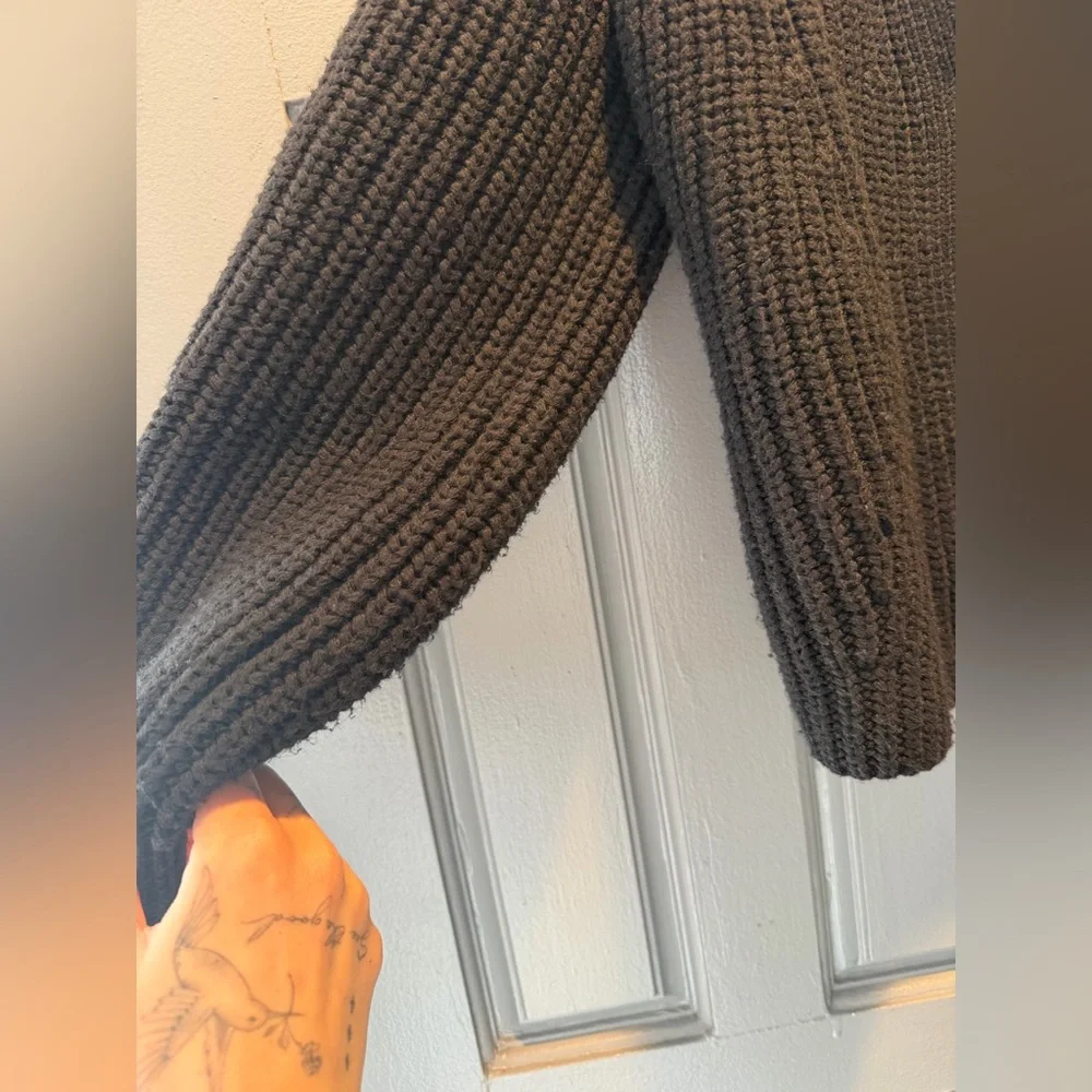 black Gap cardigan - Picture 7 of 11